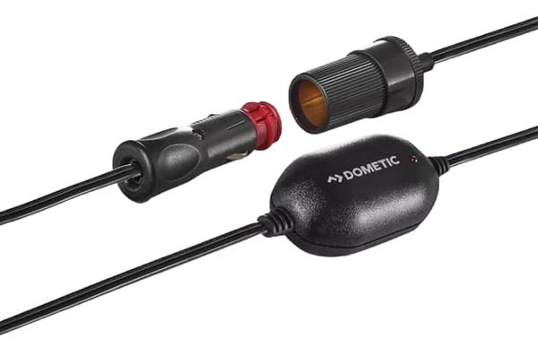 Dometic CoolPower M 50U -akkumonitori yleisk&auml;ytt&ouml;&ouml;n 12V sovelluksiin