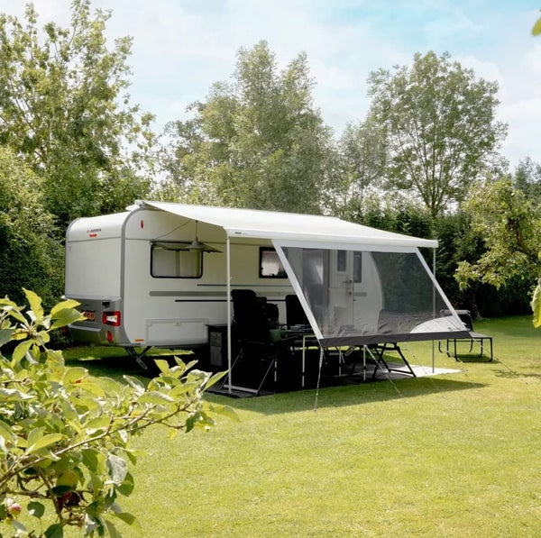 Travellife Isola -aurinkosuoja eteen