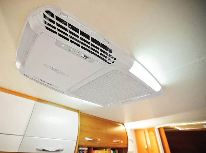 Dometic Freshlight 2200 ilmastointilaite kattoikkunalla